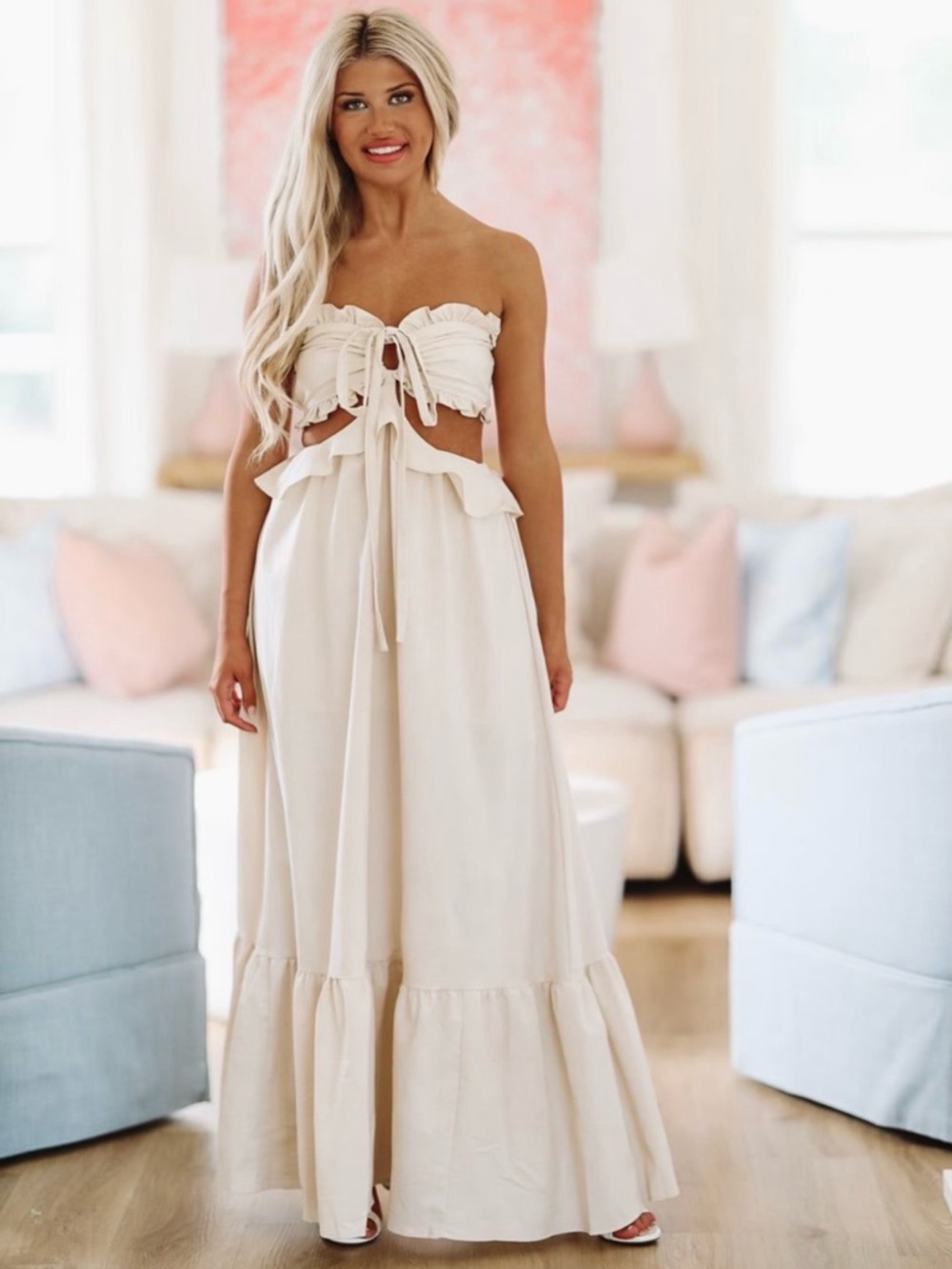 Maxi dress with optional halter tie.